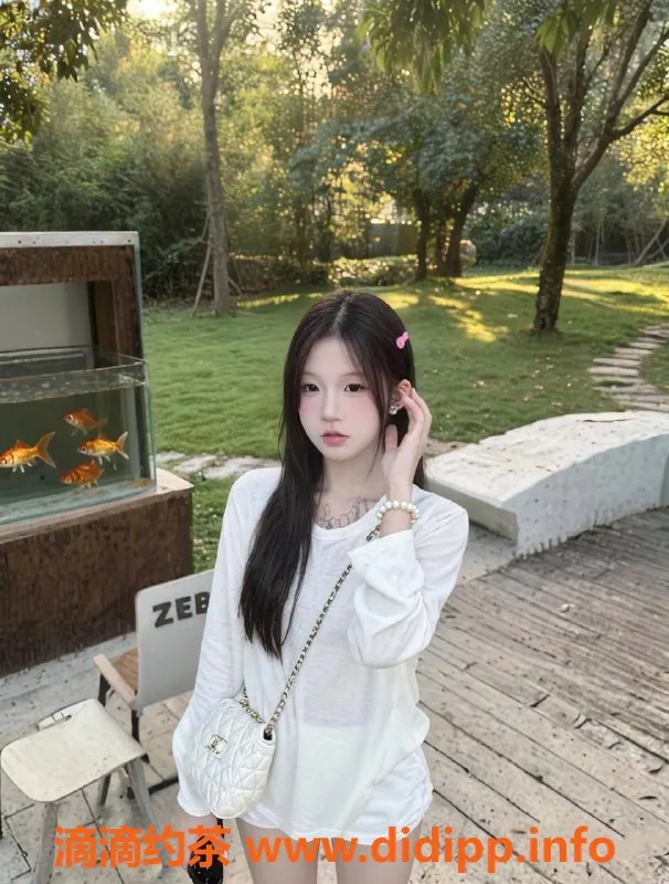 温州楼凤资源信息,鹿城嫩妹兔兔，优惠价8/P，福利多多