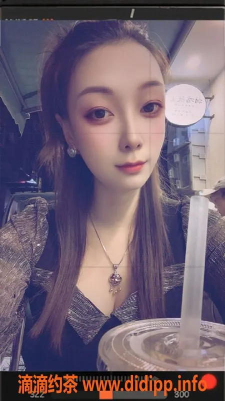 广州楼凤-番禺朵朵，26岁160cm，超值套餐