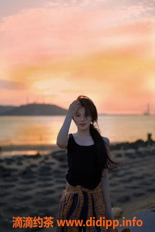 深圳楼凤-罗湖温柔美心，162cm, 23岁全套800元