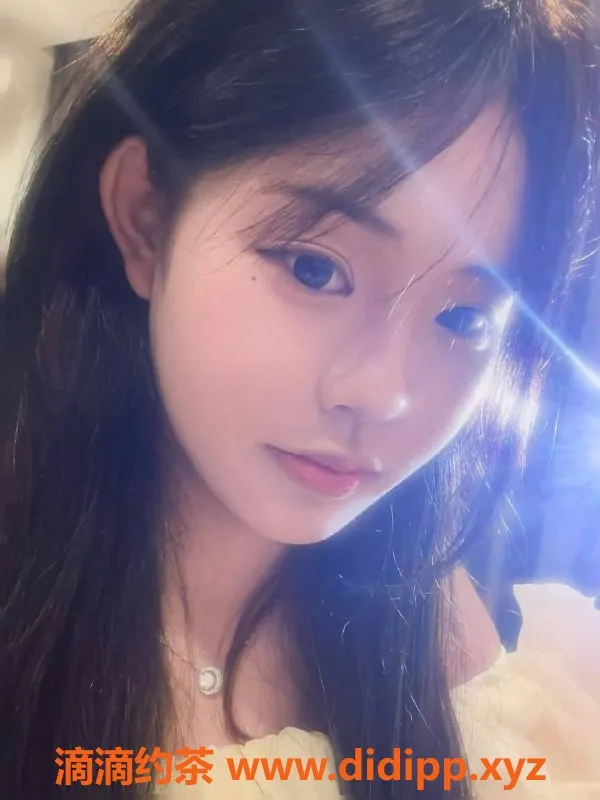 武汉楼凤-洪山区小西，梨形身材，7p服务等你体验