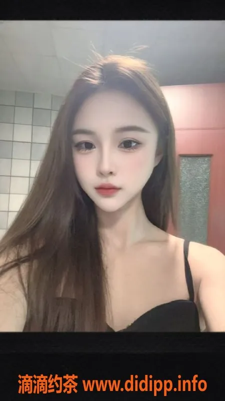 成都楼凤资源信息,锦江区香菜，6/11双飞享受，超长腿魅力