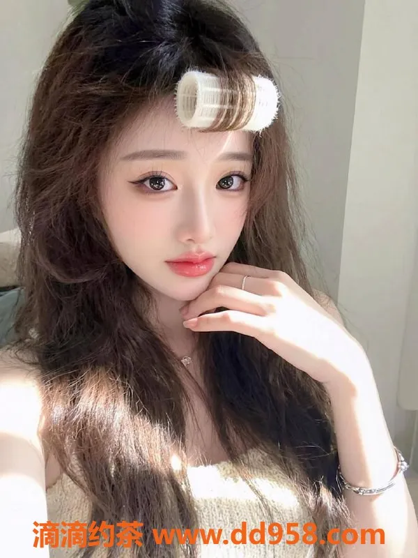 惠州楼凤-河南岸小莫，700元体验亲密服务