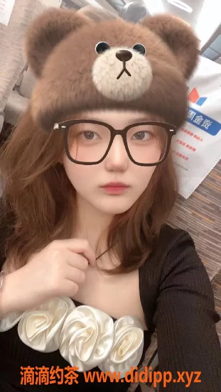 长沙楼凤-岳麓区X68七七，163cm C杯，服务多样只需5p8pp