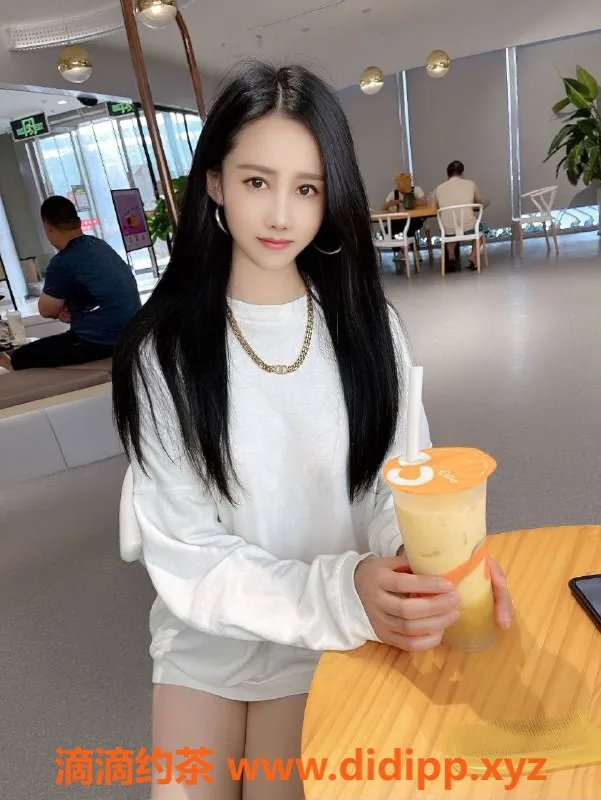 南昌楼凤-西湖可心，165cm，49kg，28岁，500元起服务