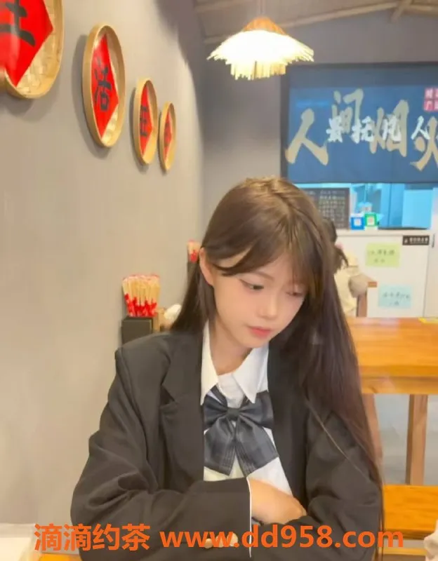 青岛楼凤-青岛黄岛04年学妹，15起预约可✌️