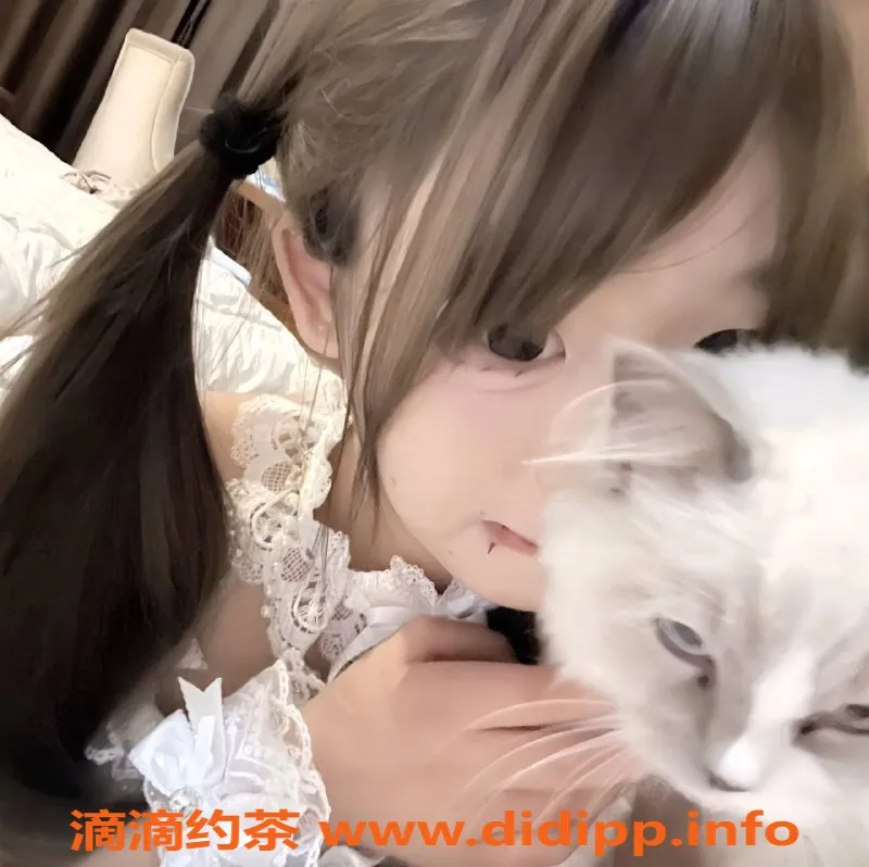 昆明楼凤-盘龙区嫩妹鸡蛋，900元口吹包夜服务