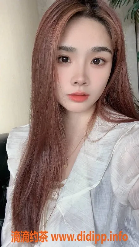 中山楼凤资源信息,东区糖糖，26岁36D美女，超值服务等你体验！