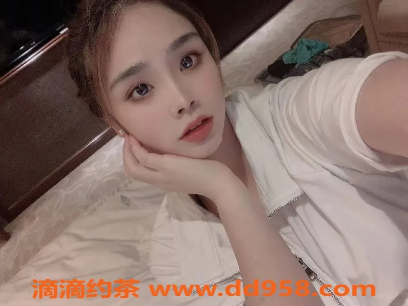 中山楼凤-东区糖糖，26岁36D美女，超值服务等你体验！