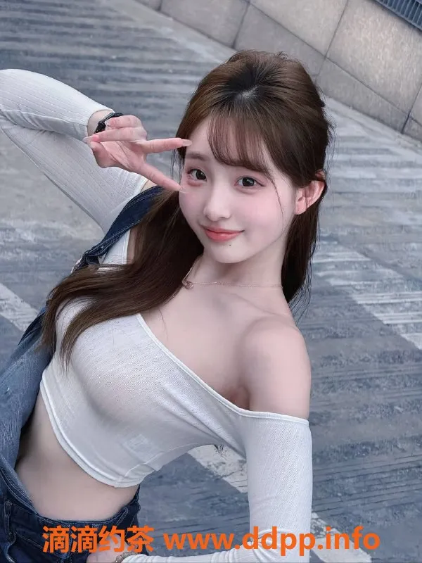 杭州楼凤-小米娜 19岁165高 C胸 47kg 温柔兼服务好