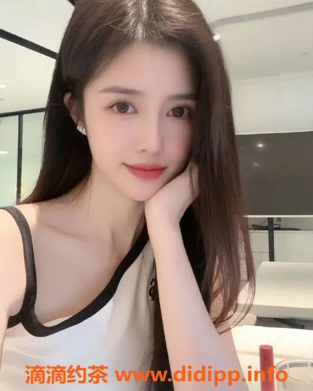 南通楼凤-南通彤彤，165cm C杯，温柔配合，P800