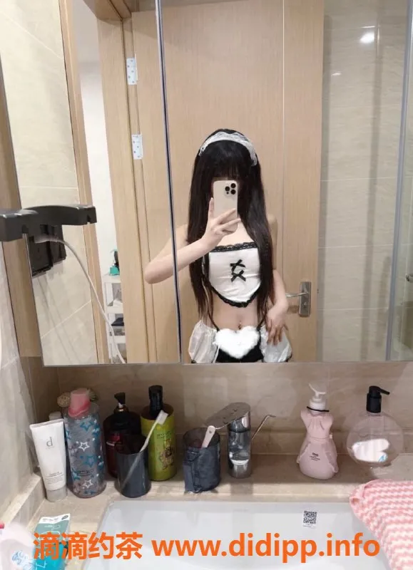 常州楼凤-武进国宾府喵喵，165cm C罩杯，超嫩体验