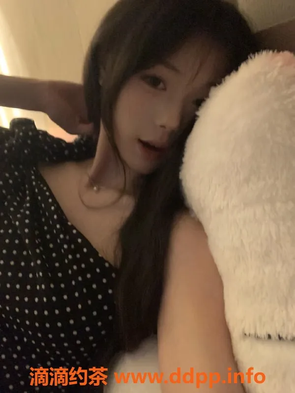 无锡楼凤-锡山区初夏，高颜值陪浴小姐 仅1800