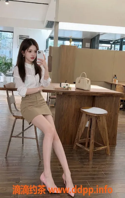 台州楼凤-义乌市18岁乐宝，身高165cm，茶饮1500P无套路