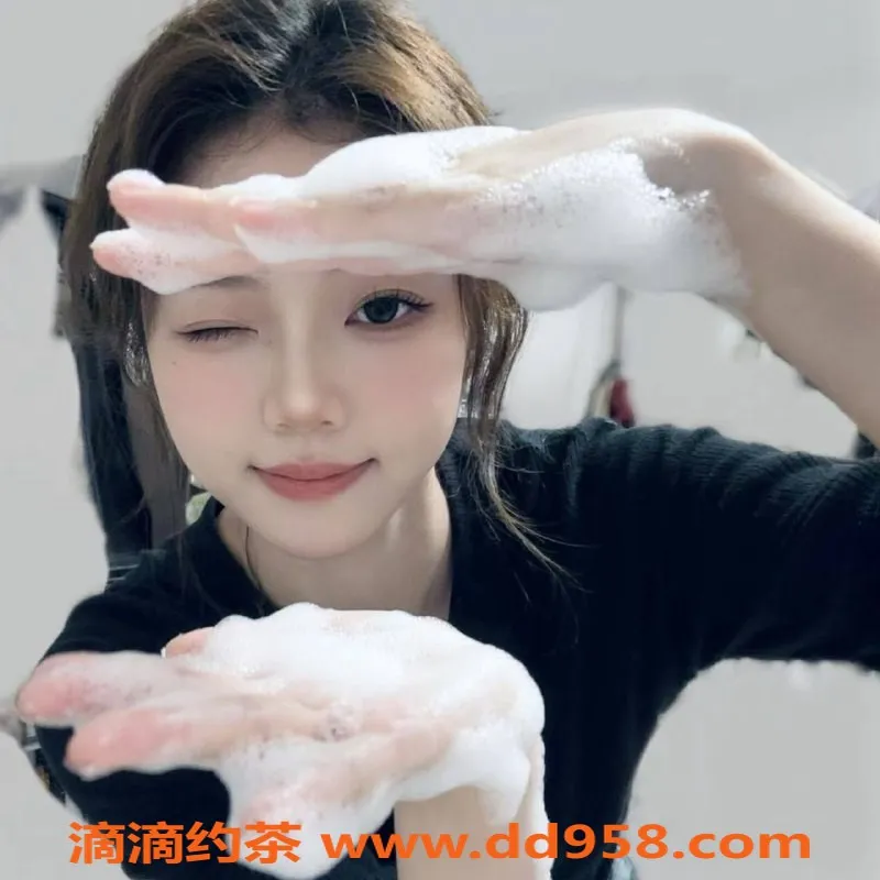 扬州楼凤-扬州邗江兜兜，苗条高挑，颜值超赞！