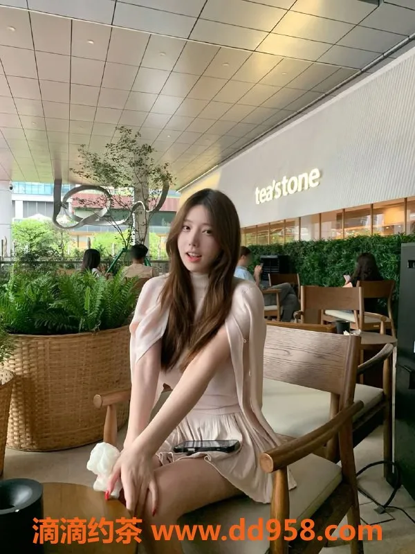 杭州楼凤-沈梦琪：166cm高大一校生，19岁诱惑等你解锁