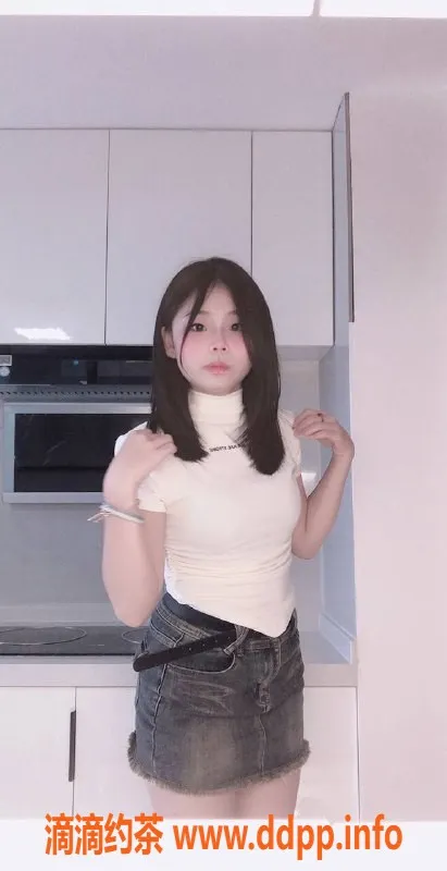 长沙楼凤-开福区18岁性感妹子思思，身高163体重45