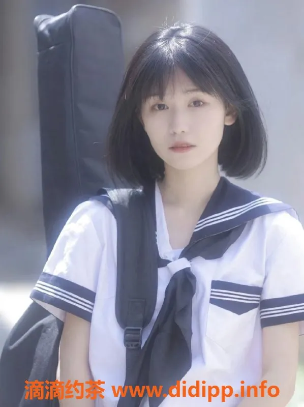 无锡楼凤-惠山万达顶级短发学妹 清纯尤物