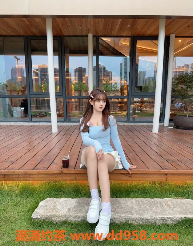 无锡楼凤-梁溪区高颜值小宝，165/54kg，享受优质服务