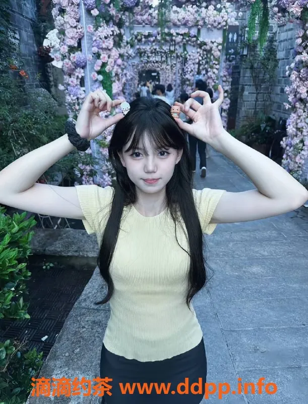 嘉兴楼凤资源信息,湖州小艺，168身材，温柔配合等你调教