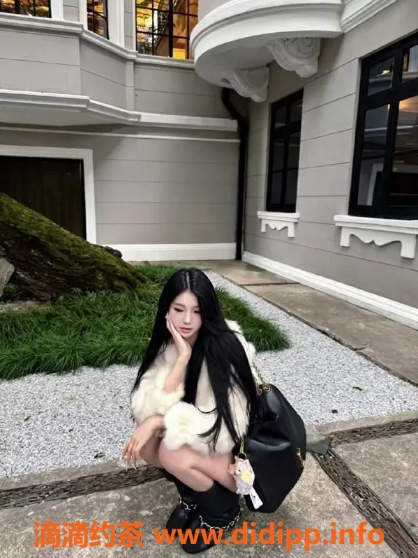 西安楼凤-莲湖区嫩妹洛影12p/18pp服务体验