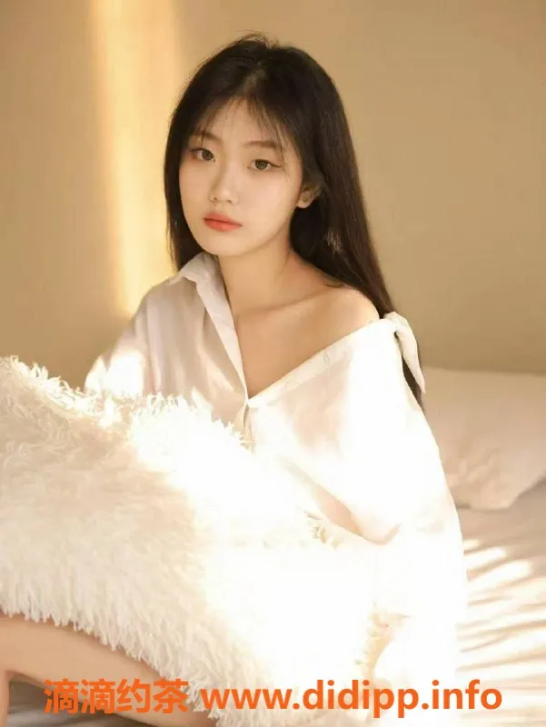 成都楼凤-武侯区米洛，颜值9.0身材9.0，课时费仅7/12