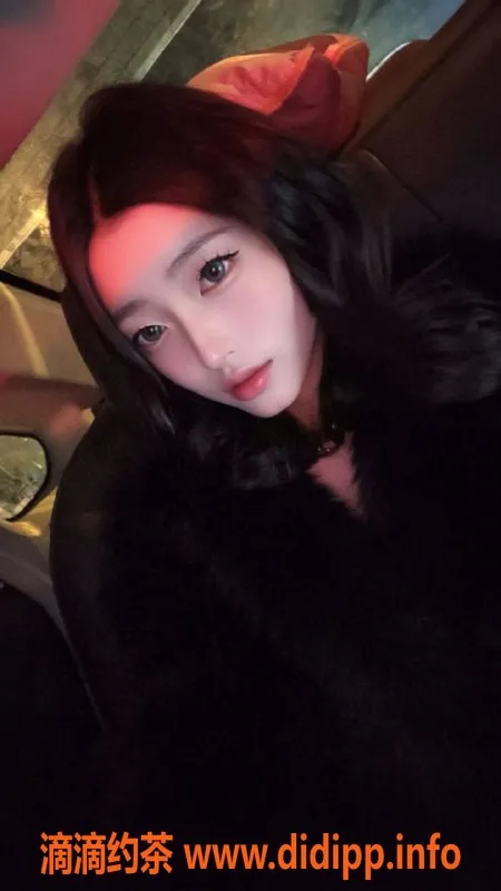 成都楼凤-武侯区悦悦，身材超棒的红牌嫩妹，6p包夜