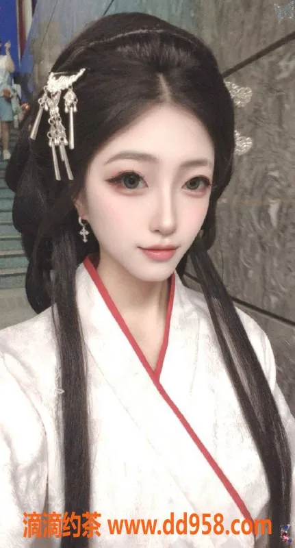 成都楼凤-武侯区悦悦，身材超棒的红牌嫩妹，6p包夜