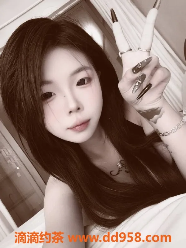 惠州楼凤-惠城乖巧萌妹，165cm，18岁，胸36D