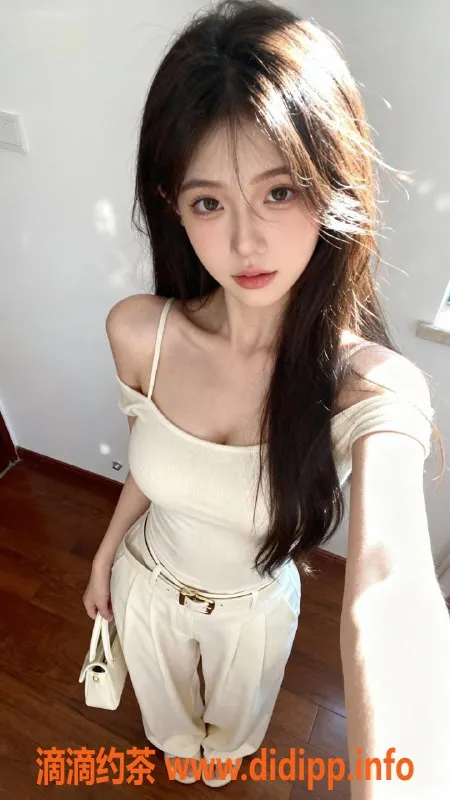 无锡上门服务-惠山万达超嫩少女，皮肤雪白，诱惑无限