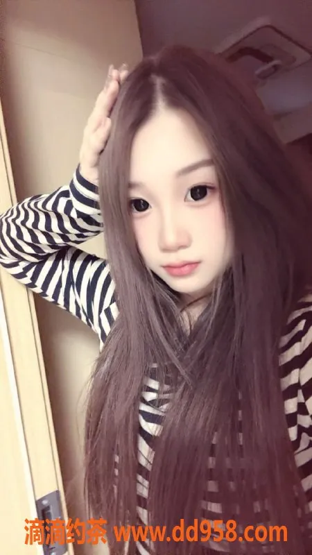 无锡楼凤-江阴07超嫩少女，皮肤雪白服务多样