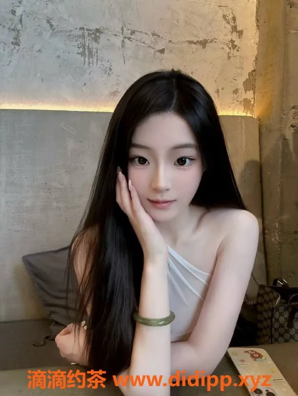 嘉兴楼凤-嘉兴南湖区高挑甜妹苹果，165cm 93.5斤