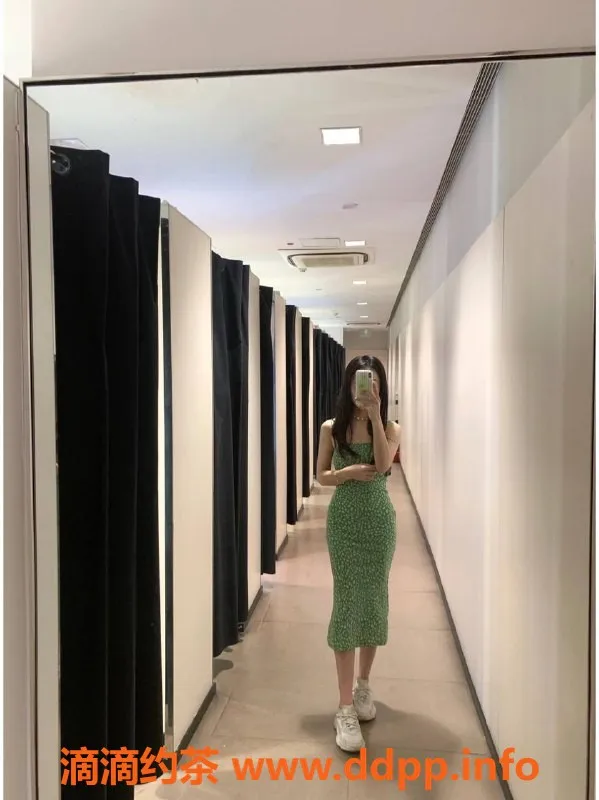 湛江楼凤-关关，身高165，体重50，年轻诱惑等你体验