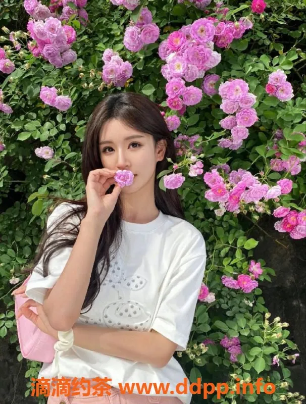 上海楼凤-上海伊莉，身材均匀，诱惑服务等你来体验