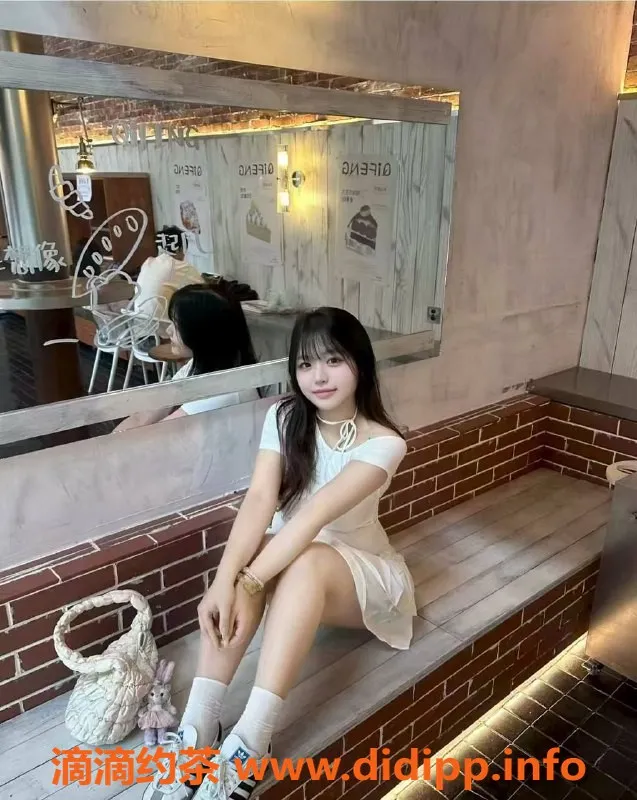 中山楼凤-坦洲5位美女，450洗吹650全套，满意再付