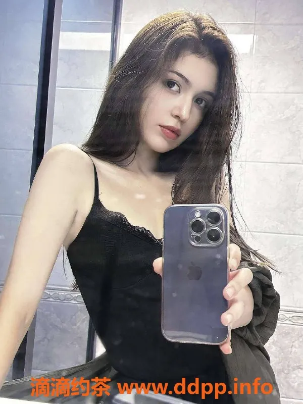 乌鲁木齐楼凤-00年172cm极品兼职，服务热情不催促