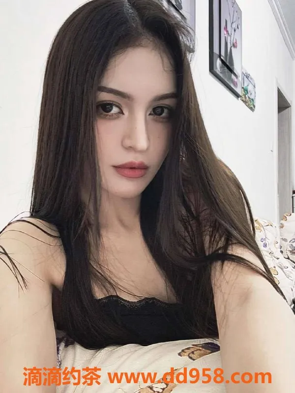 乌鲁木齐楼凤-00年172cm极品兼职，服务热情不催促