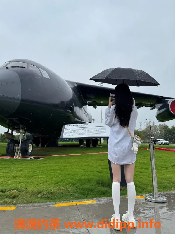 无锡楼凤-锡山区高颜值念慈，白嫩纯欲陪浴服务