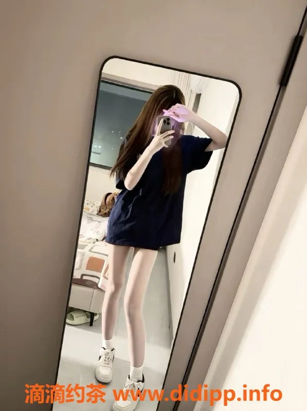 常州楼凤-新北优质嫩妹诗诗，162cm 89斤，陪浴服务等你体验！