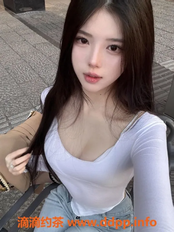 广州楼凤-海珠区20岁学妹沐熙，164cm/50kg/32C，外出服务