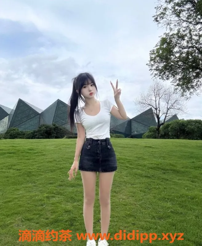 赣州楼凤-赣州妍妍，身高167cm，性感B罩杯，陪浴调情800元起