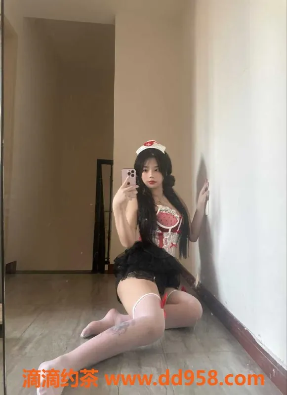 重庆楼凤-江北小甜甜，170高挑C罩杯，性感优惠服务