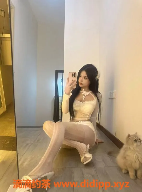 重庆楼凤-江北小甜甜，170高挑C罩杯，性感优惠服务