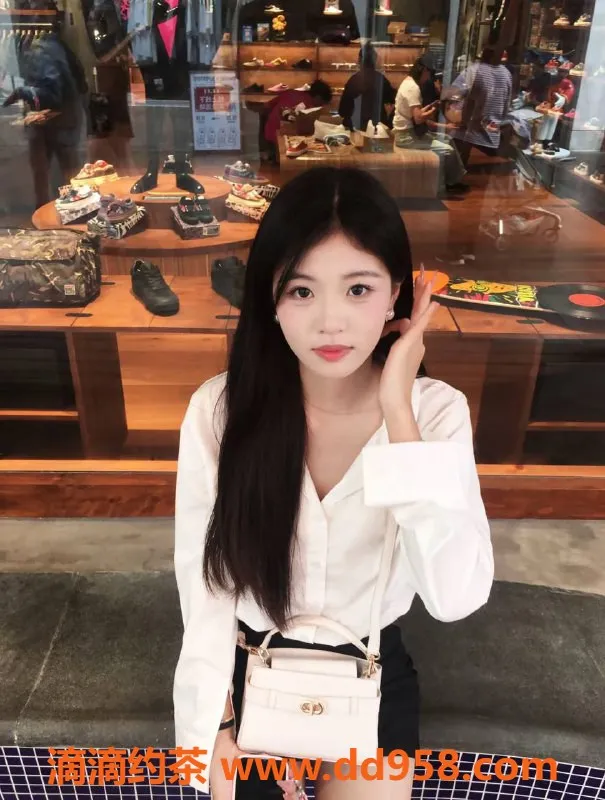 赣州楼凤资源信息,南康小芬，168身材，诱惑服务等你体验