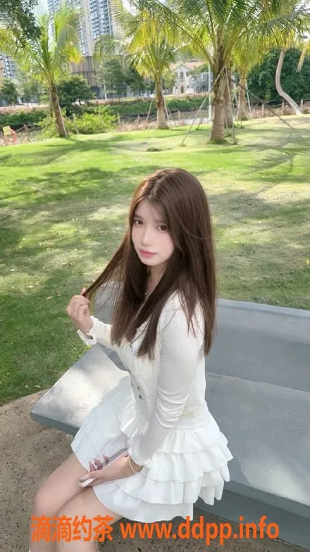 中山楼凤-西区19岁七七，胸围D，服务热情，课时优惠