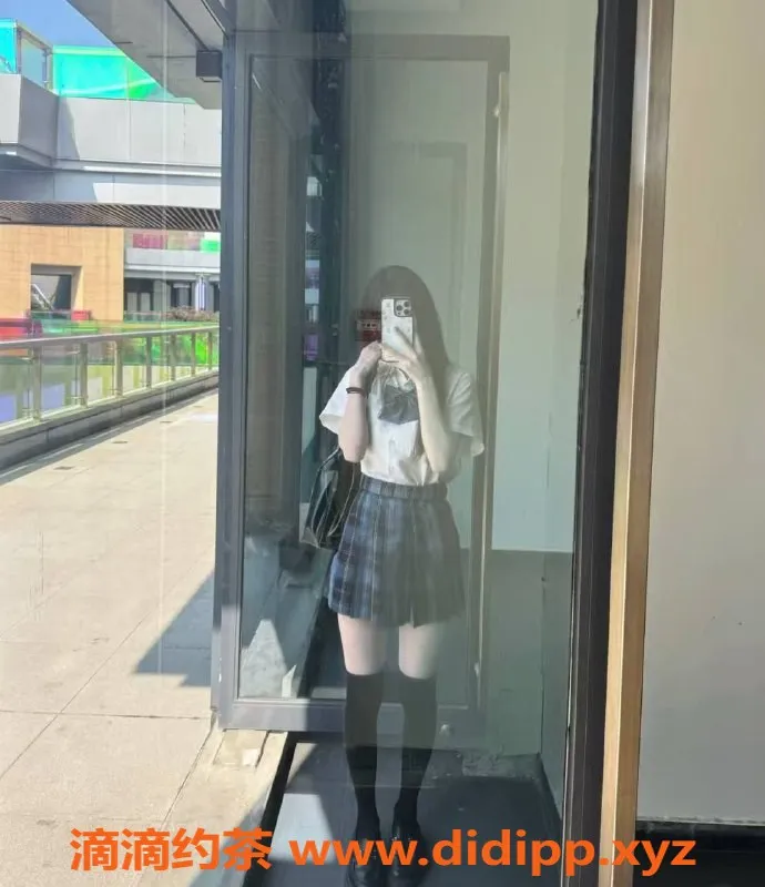 沈阳楼凤-月月，身材娇好，700体验尽享服务