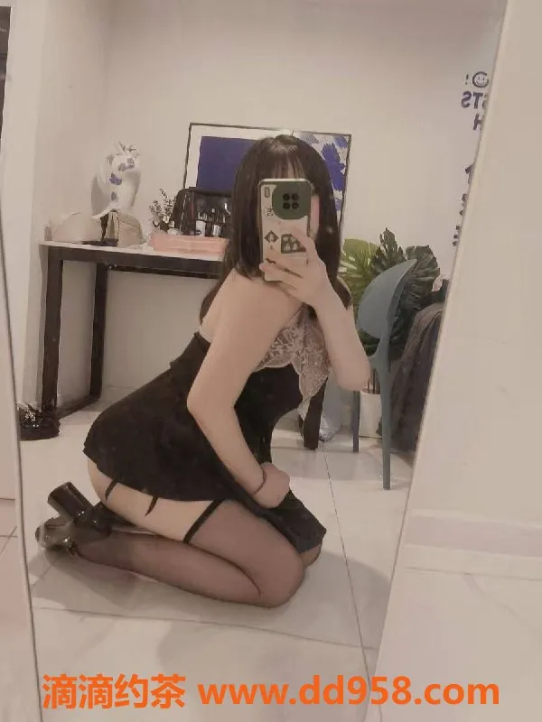 惠州楼凤资源信息,大亚湾19岁奶龙，制服丝袜服务，160元起