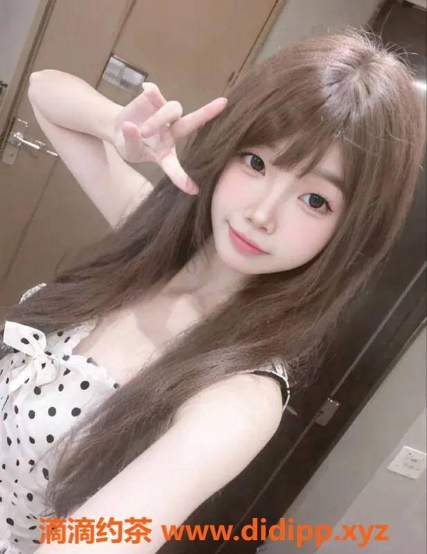 常州楼凤-武进万达七七酱，161身高C罩杯嫩妹，800元起