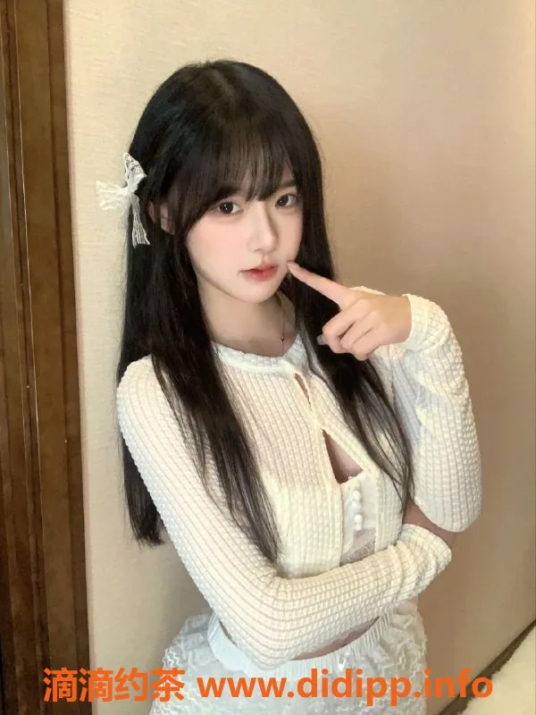 无锡楼凤资源信息,惠山万达06号一流少女，大长腿诱惑