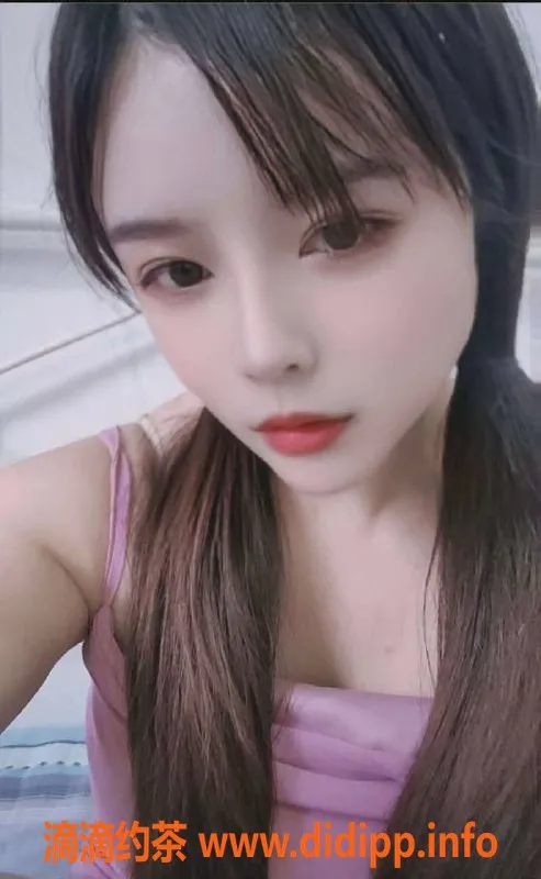 广州楼凤-天河区娜娜，23岁162cm巨乳美少女，茶水费500