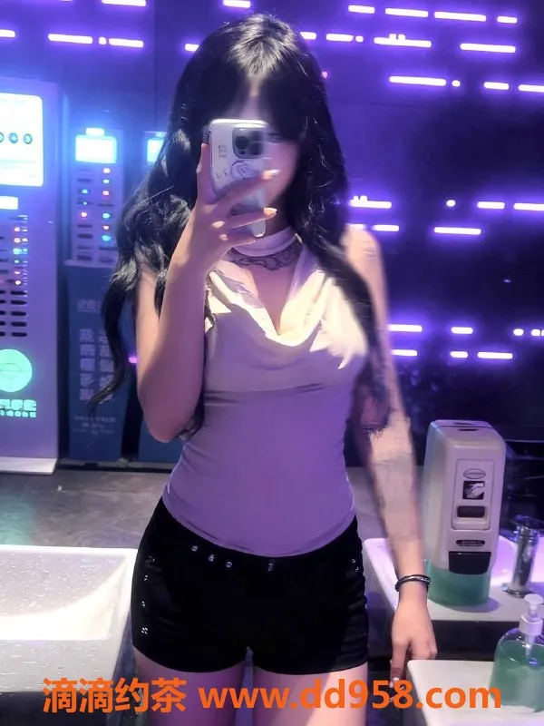 南昌楼凤-青云谱嫩妹小西，身高160，服务多样，价位600起